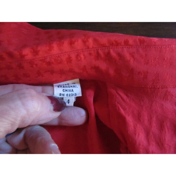 Vintage Oleg Cassini Red Textured Silk Button-Up Shirt Size 4 Long Sleeve Collar - Picture 8 of 8